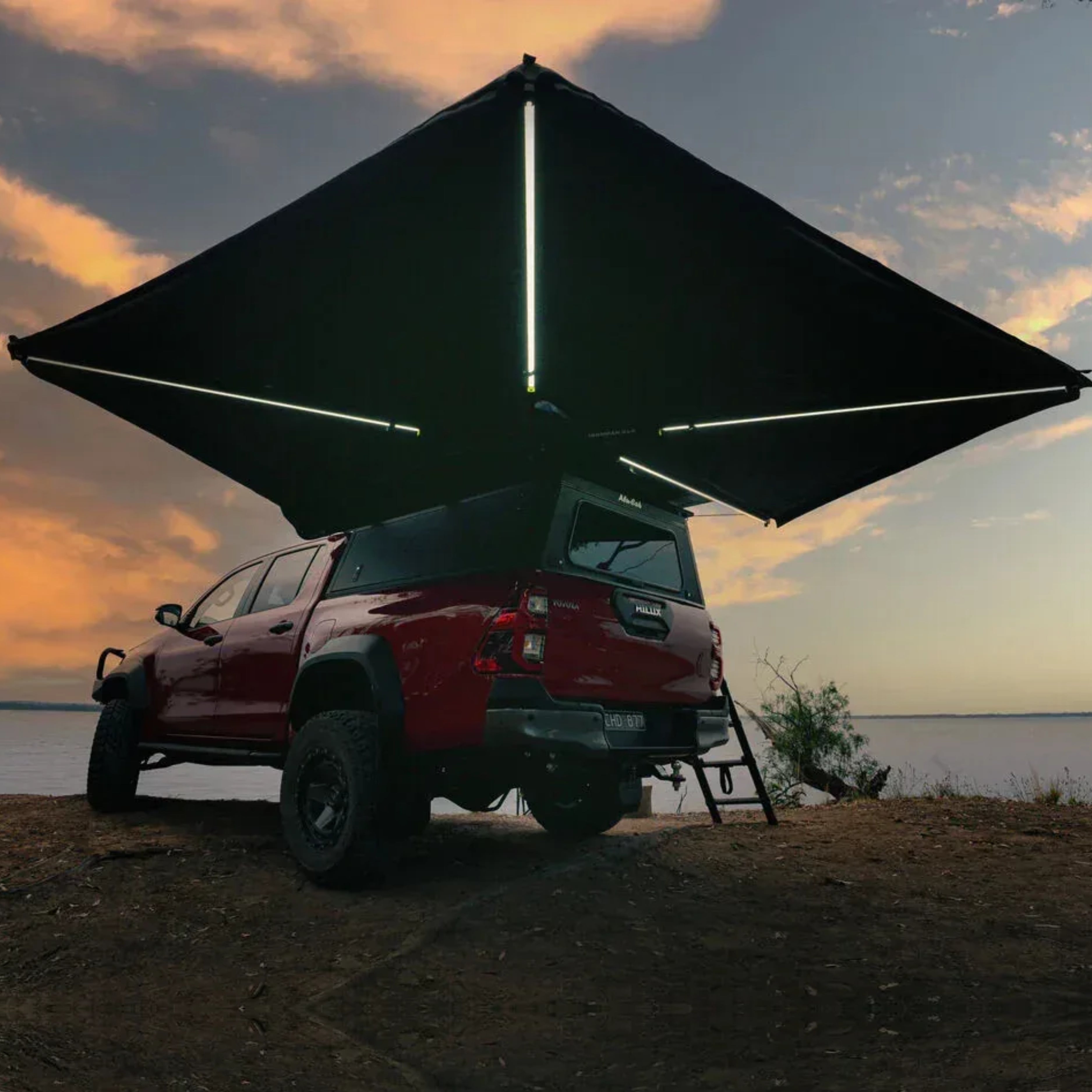 IM Awning Deltawing 270° (LHS, unsupported)