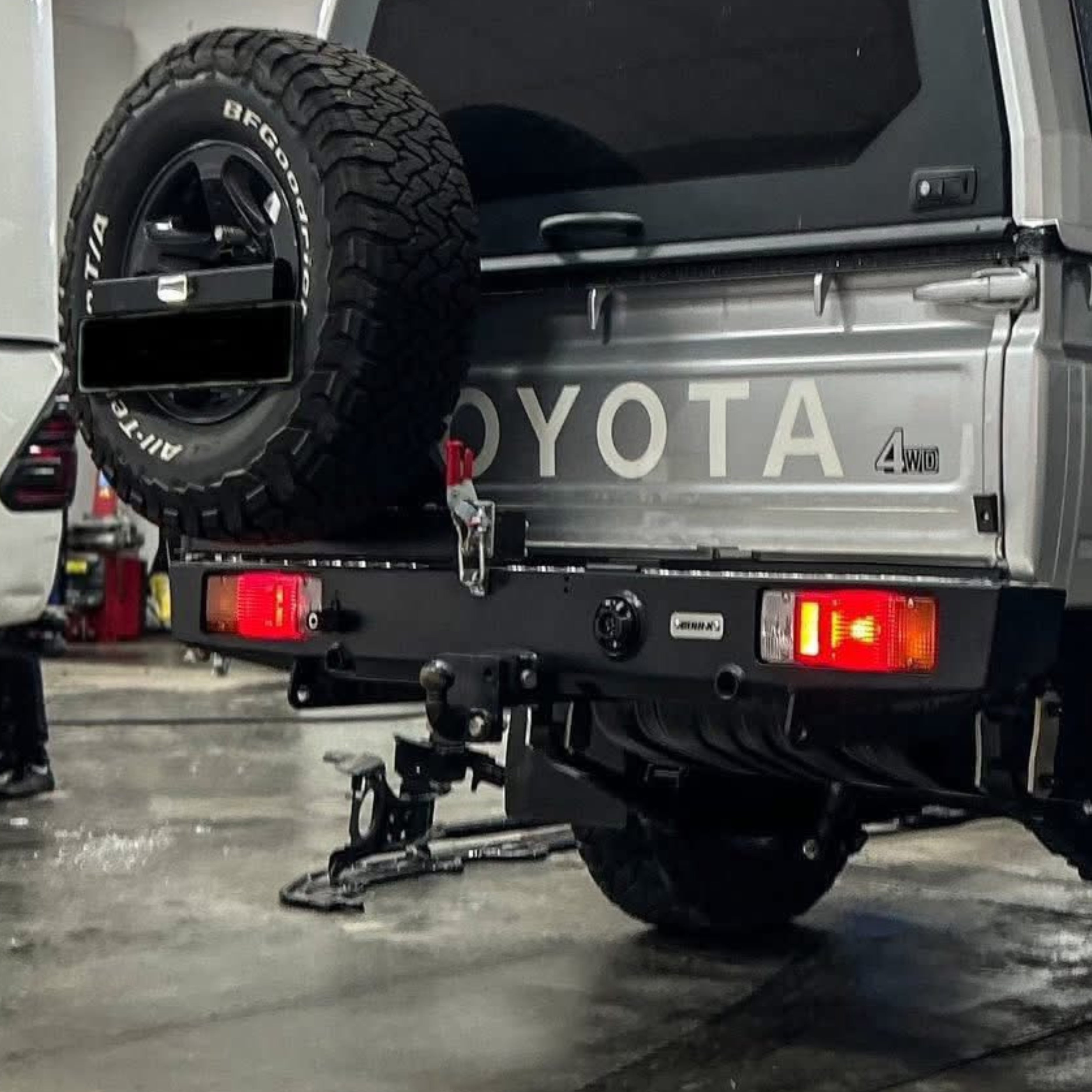 Gobi-X LC70 Rear Bumber 2000+