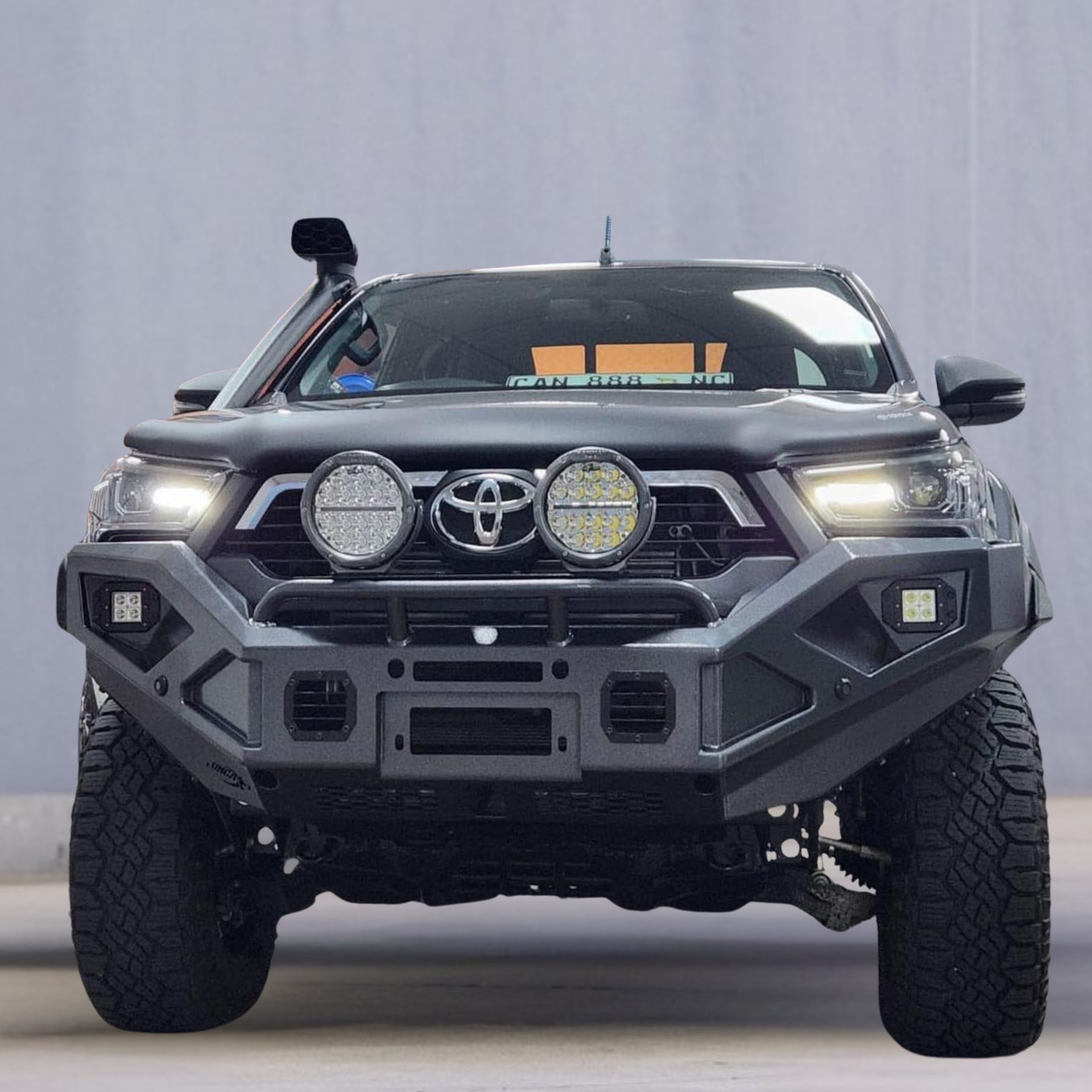 ONCA Hilux LRX-NP Bull Bar (2021+)