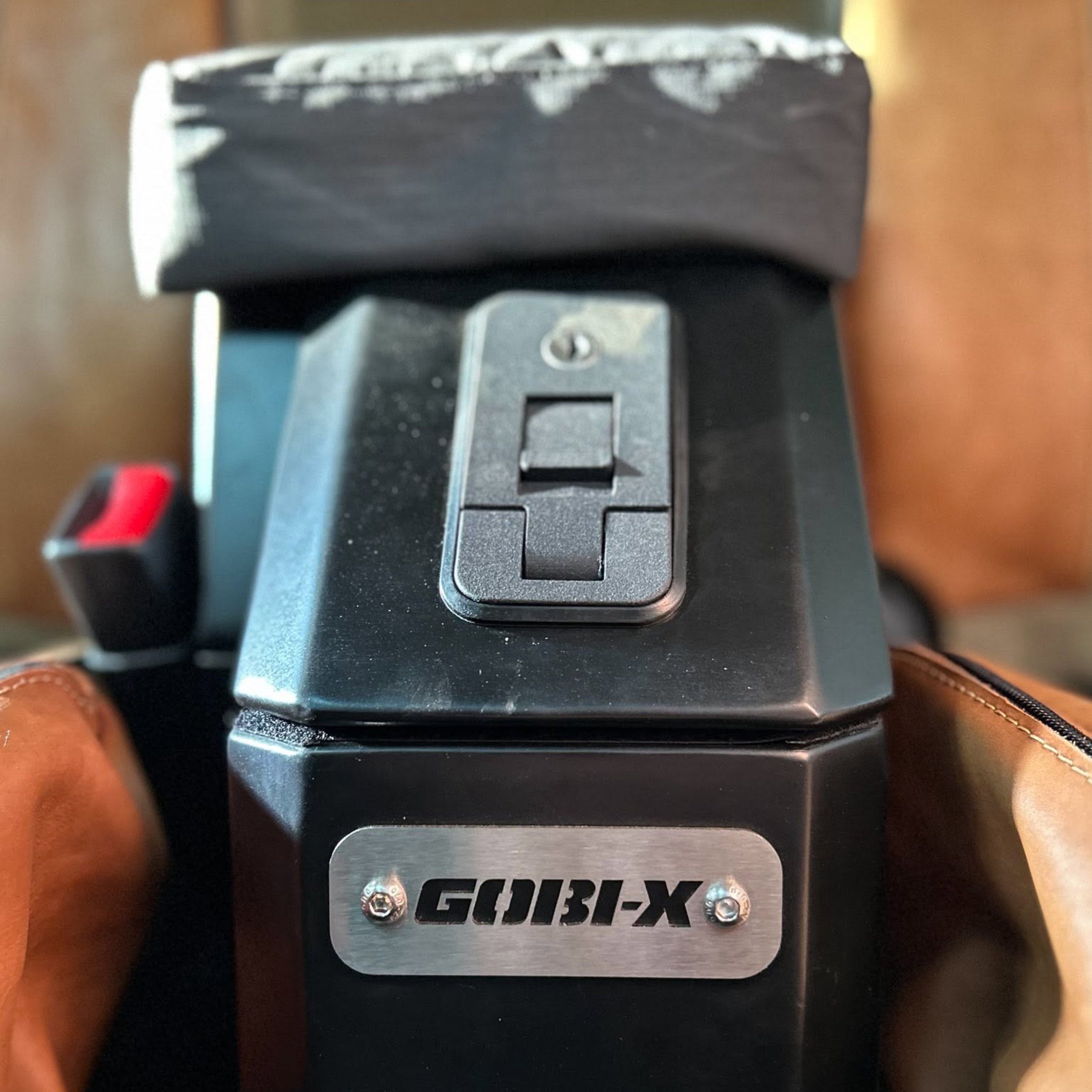 Gobi-X LC70 Centre Console